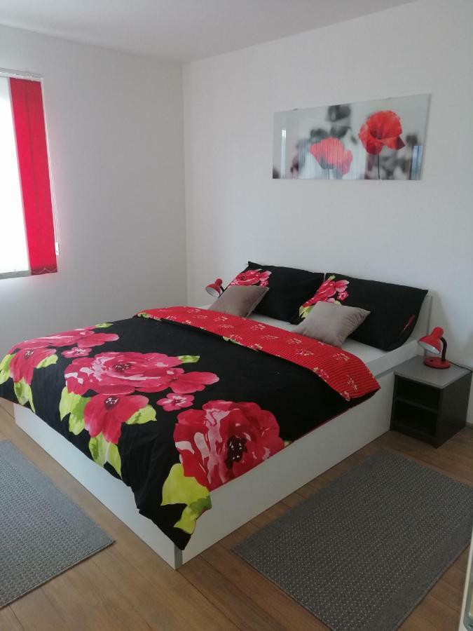 Cosy Apartment Road A6 ฟูชิเน ภายนอก รูปภาพ