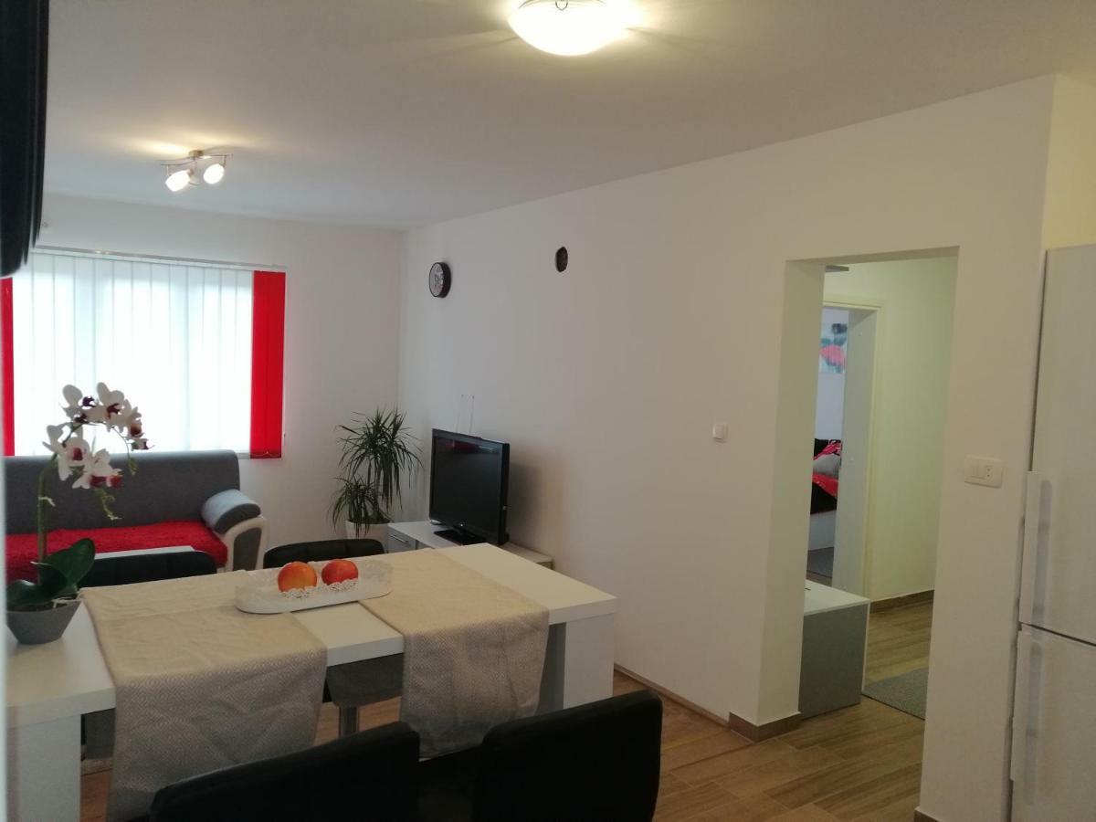 Cosy Apartment Road A6 ฟูชิเน ภายนอก รูปภาพ